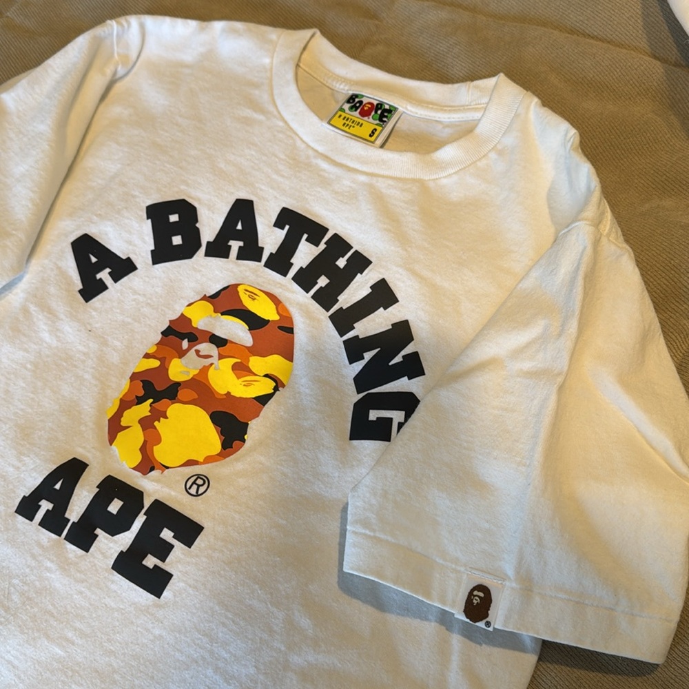 A Bathing Ape white t-shirt - Picture 3 of 5